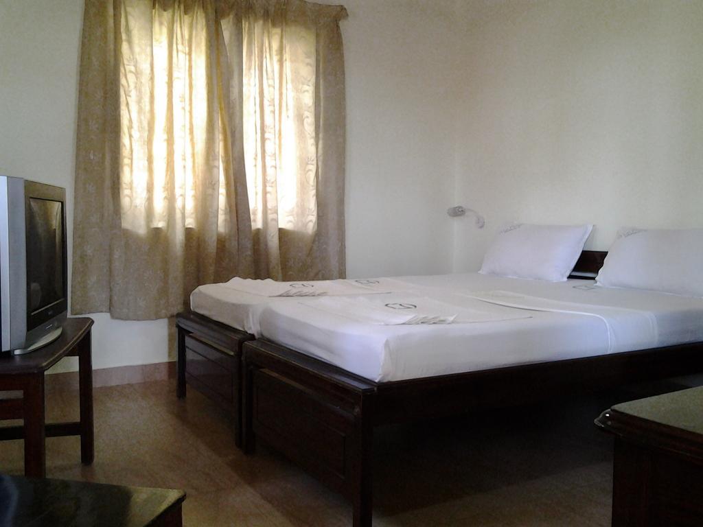 La Mirban Hotell Varkala Rum bild